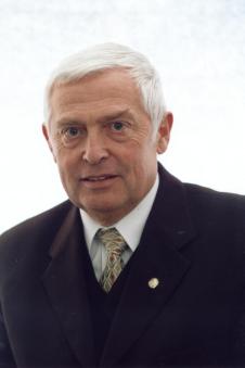 Dr. Losonczi Ferenc