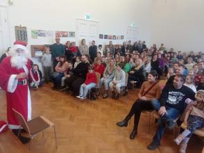 A Mikulás a gyerek-istentiszteleten