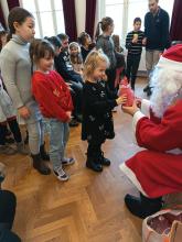 A Mikulás a gyerek-istentiszteleten